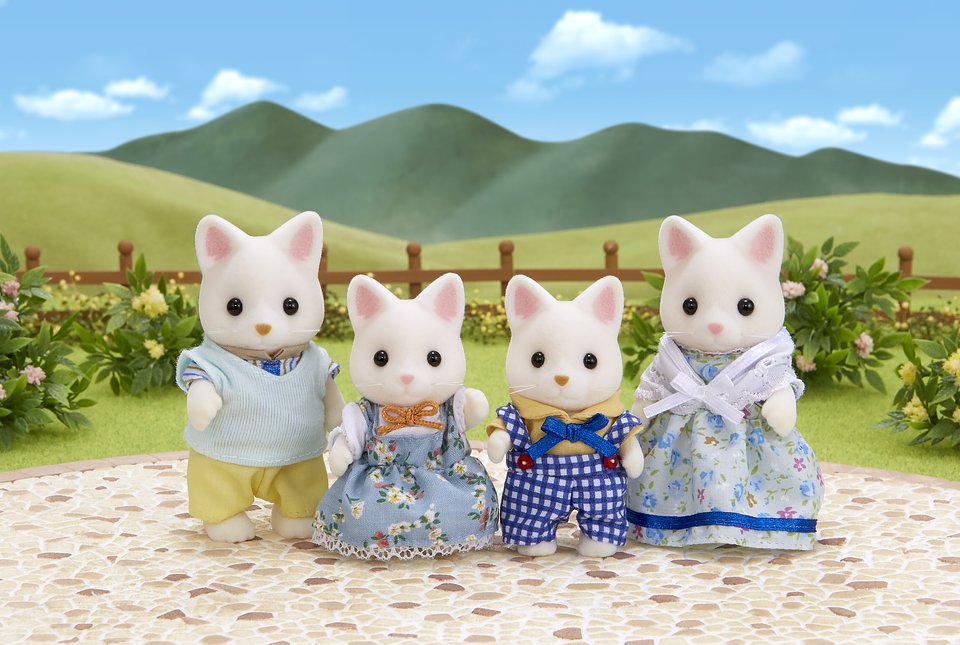 SYLVANIAN FAMILIES